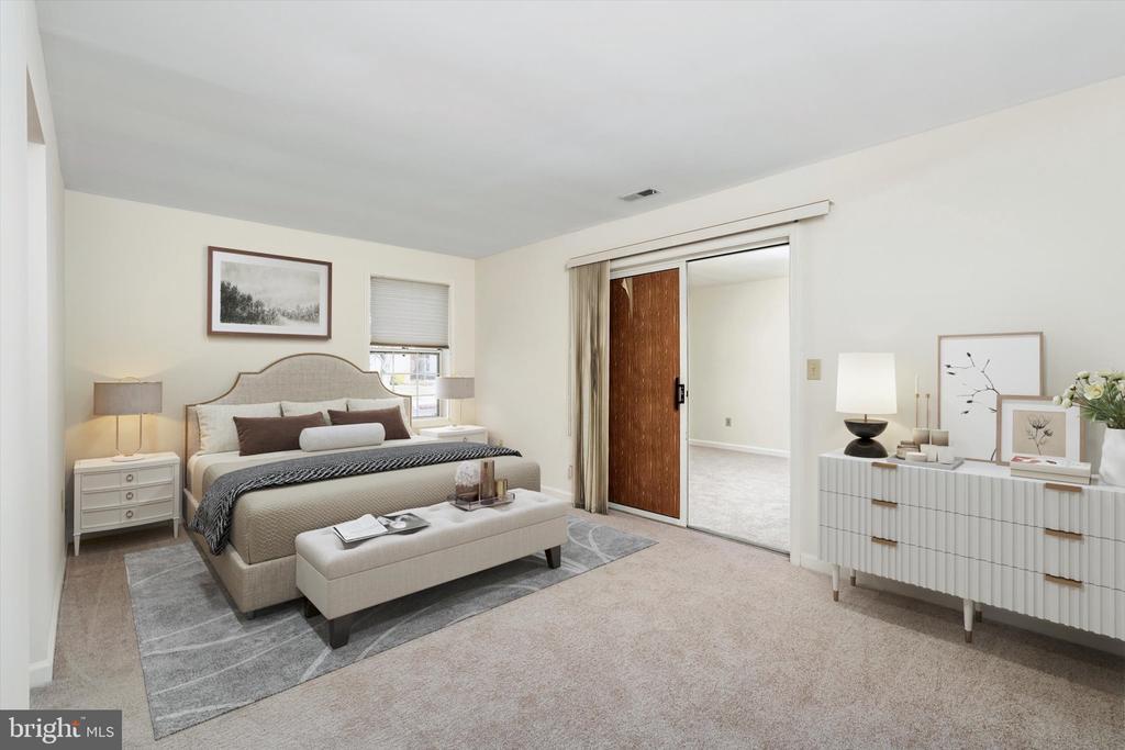 2 FERNWOOD COURT