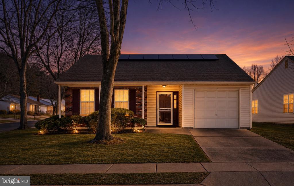 2 FERNWOOD COURT