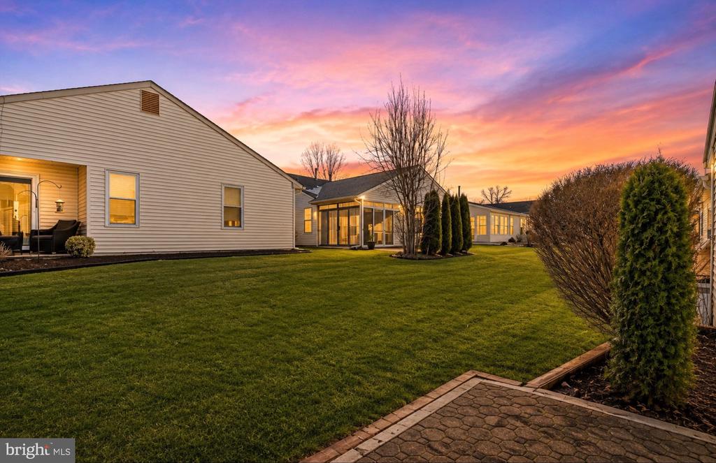 2 FERNWOOD COURT