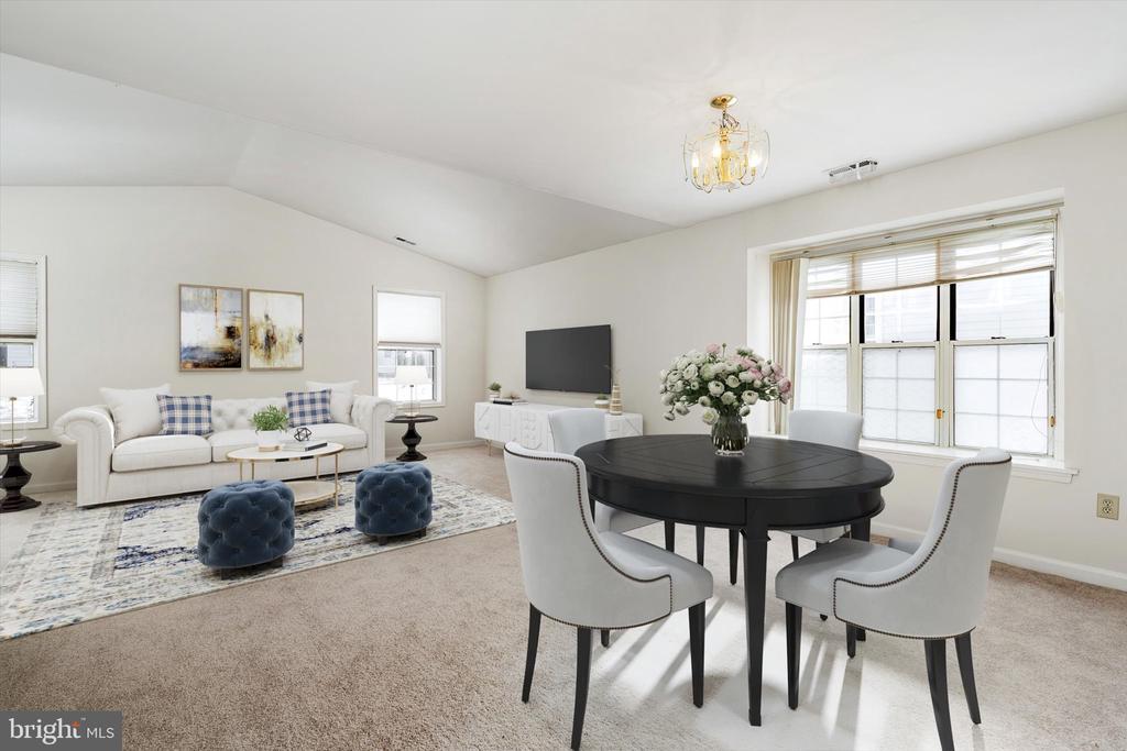 2 FERNWOOD COURT