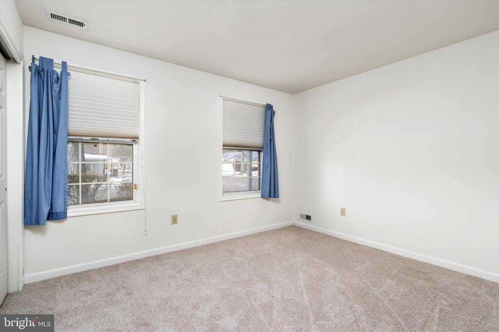 2 FERNWOOD COURT
