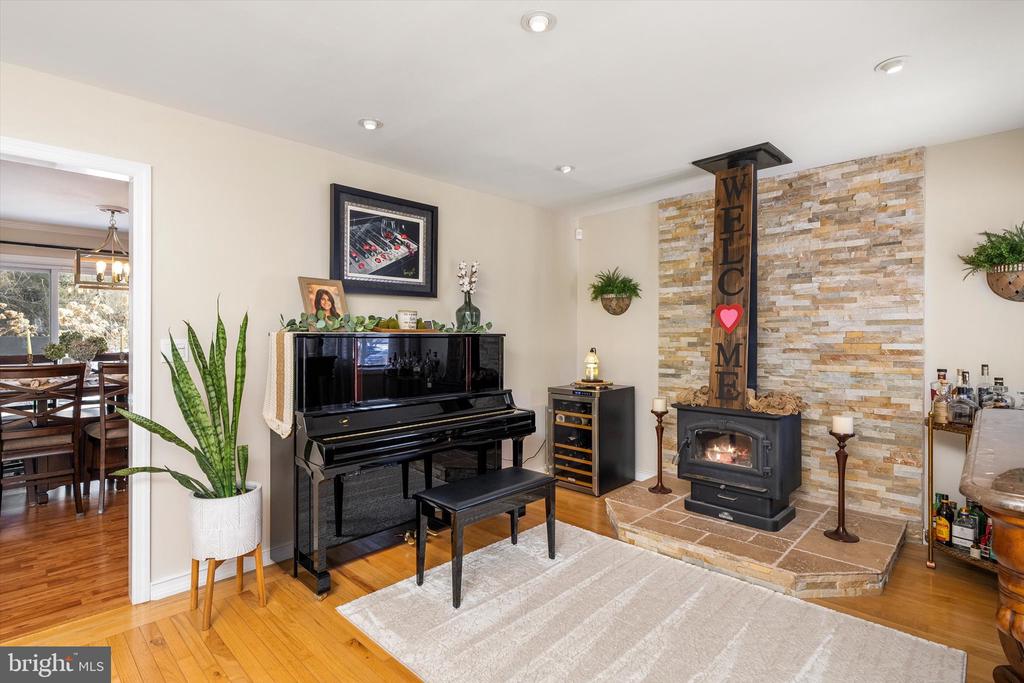 387 CHESTERFIELD-JACOBSTOWN ROAD