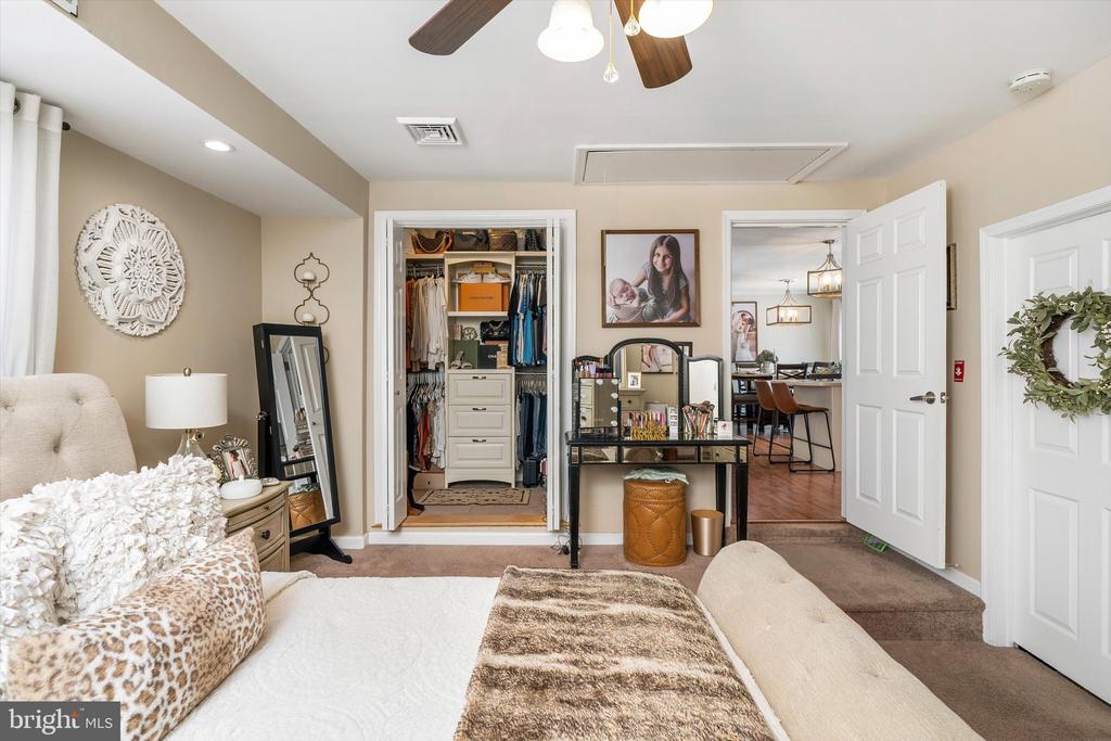 387 CHESTERFIELD-JACOBSTOWN ROAD