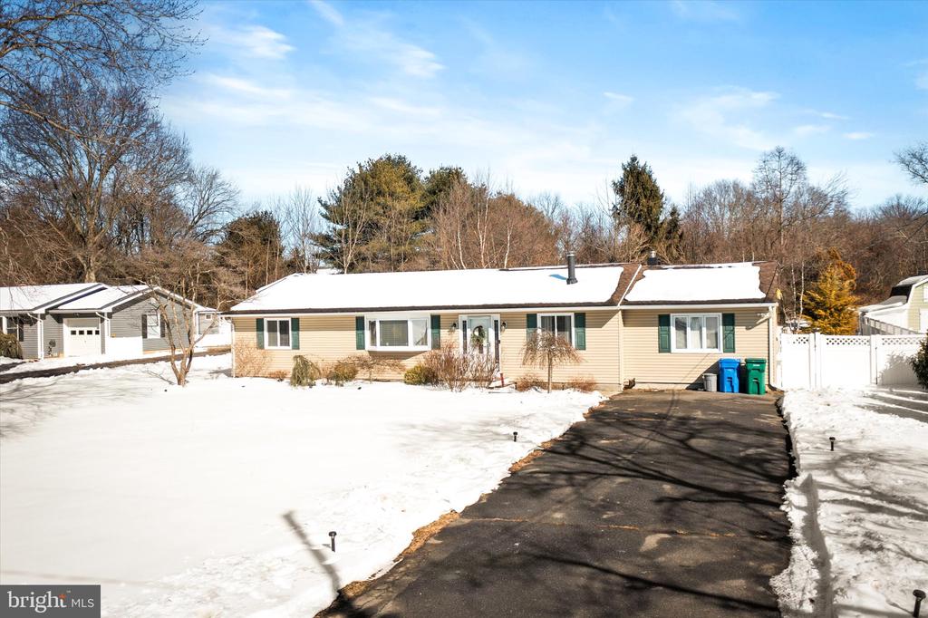 387 CHESTERFIELD-JACOBSTOWN ROAD