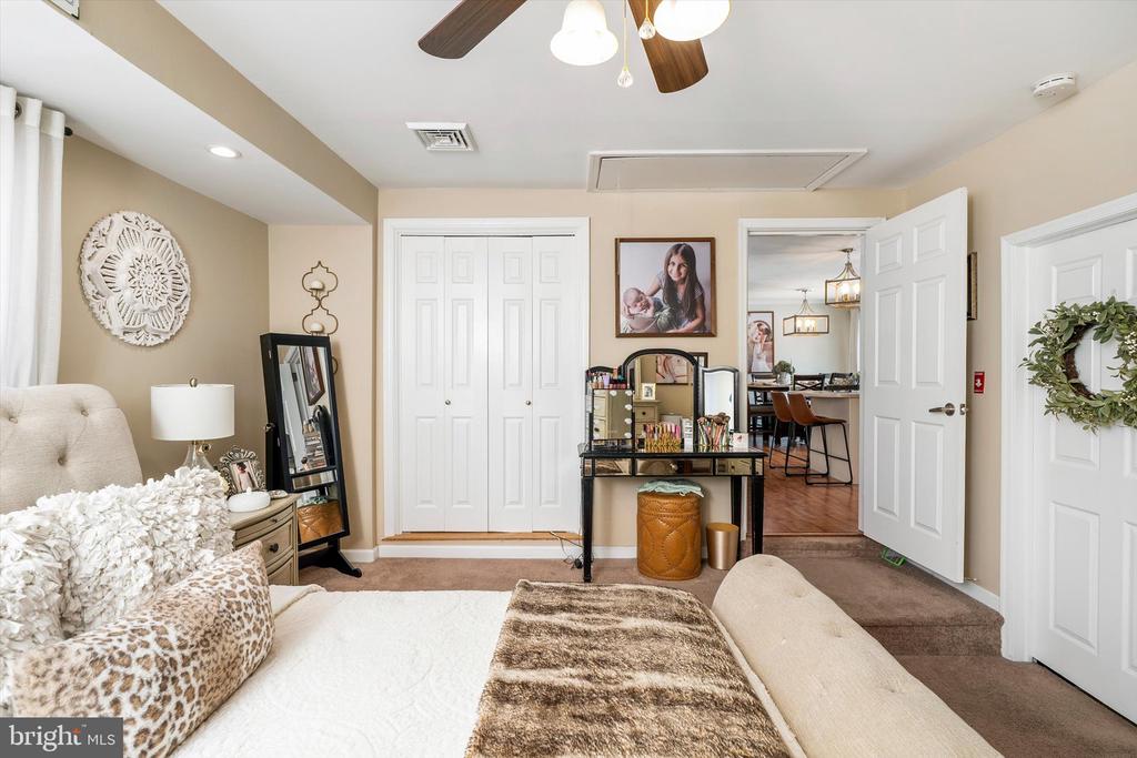 387 CHESTERFIELD-JACOBSTOWN ROAD
