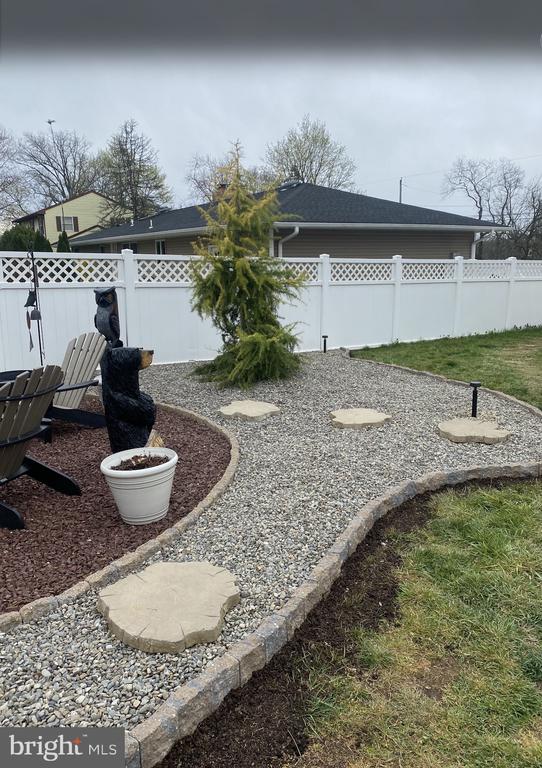 387 CHESTERFIELD-JACOBSTOWN ROAD