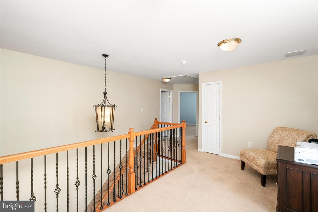 25 SADDLE WAY