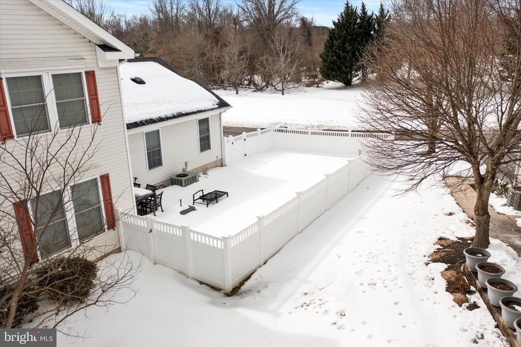 25 SADDLE WAY