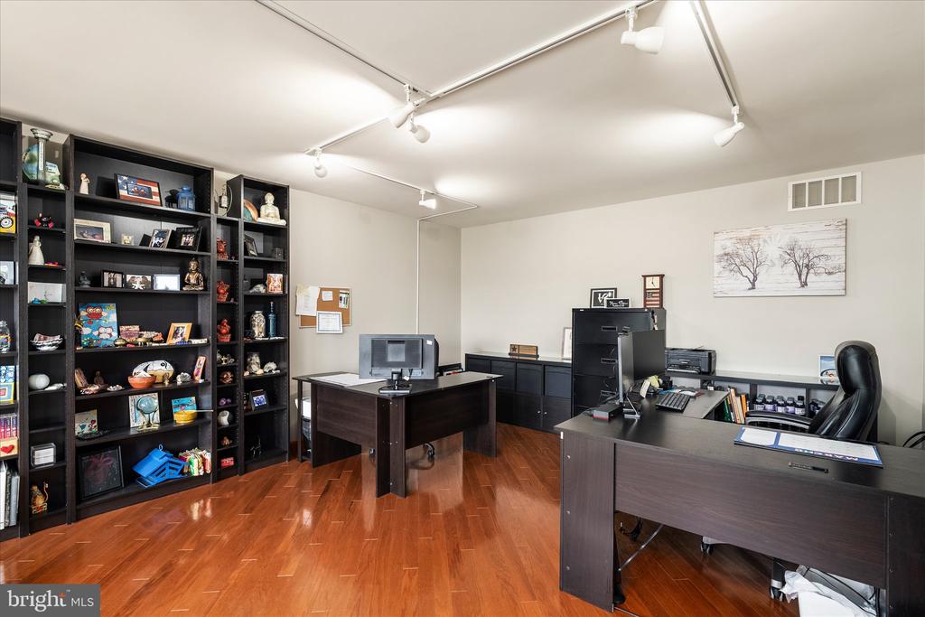 282 CHESTERFIELD JACOBSTOWN ROAD
