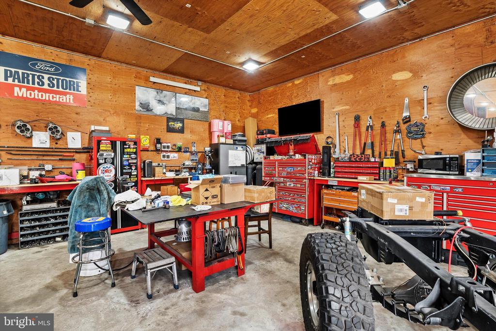 282 CHESTERFIELD JACOBSTOWN ROAD
