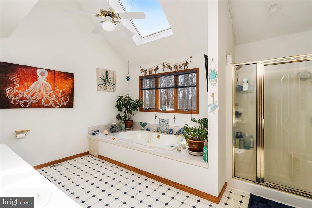282 CHESTERFIELD JACOBSTOWN ROAD