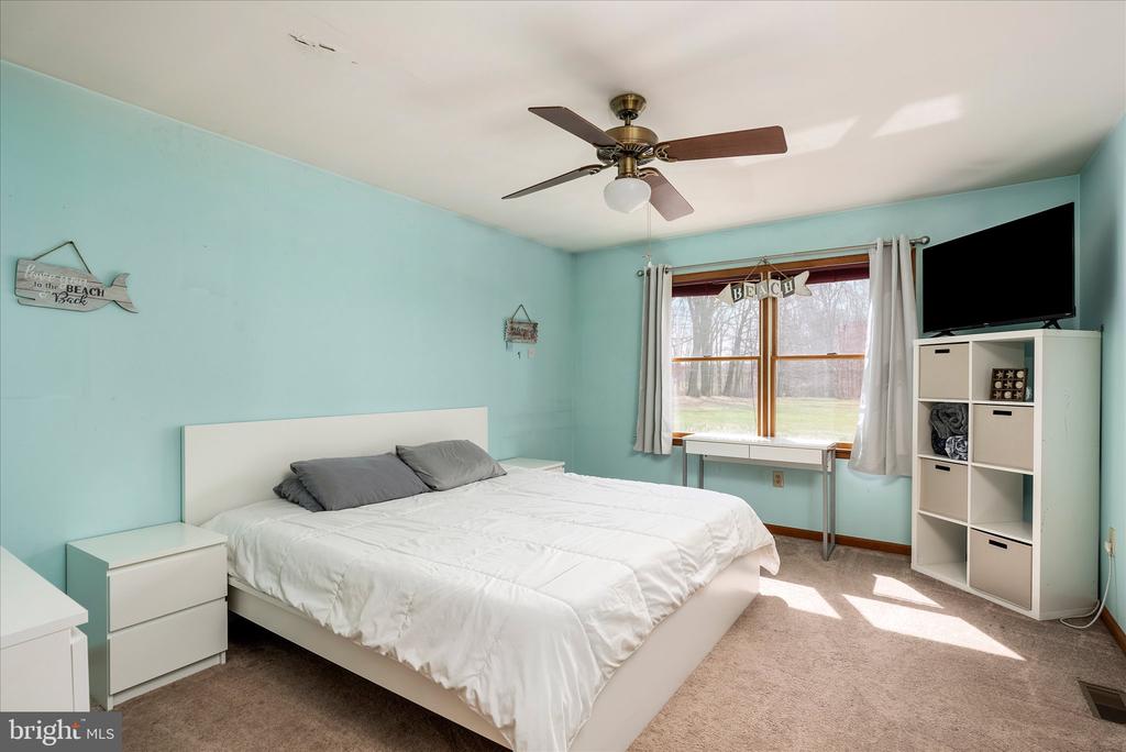 282 CHESTERFIELD JACOBSTOWN ROAD