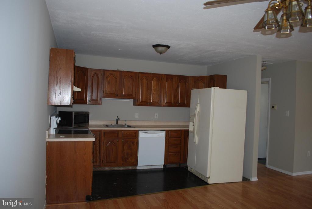 353 FARNSWORTH AVENUE Unit: 2ND FLOOR