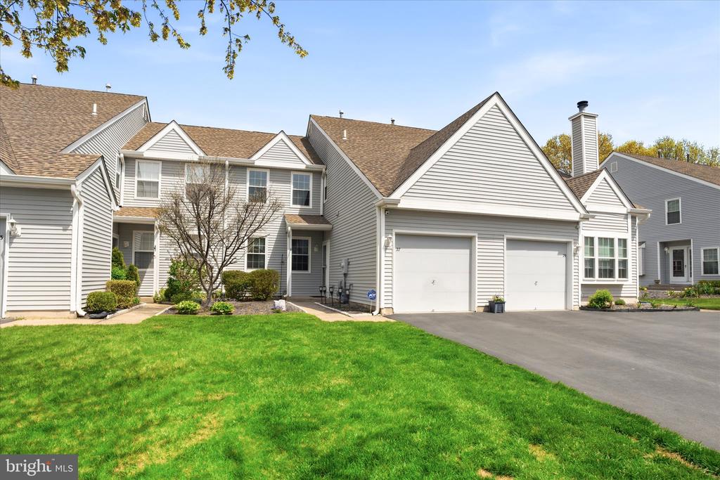 27 ASPEN COURT