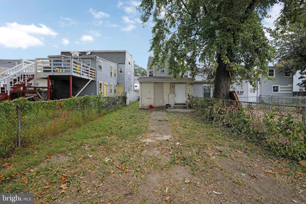 133 E FEDERAL STREET