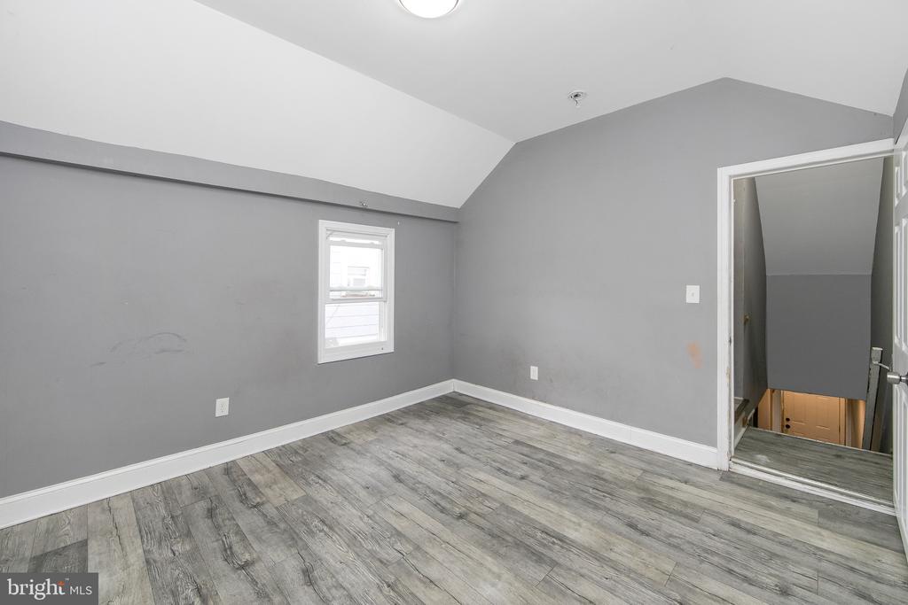 133 E FEDERAL STREET