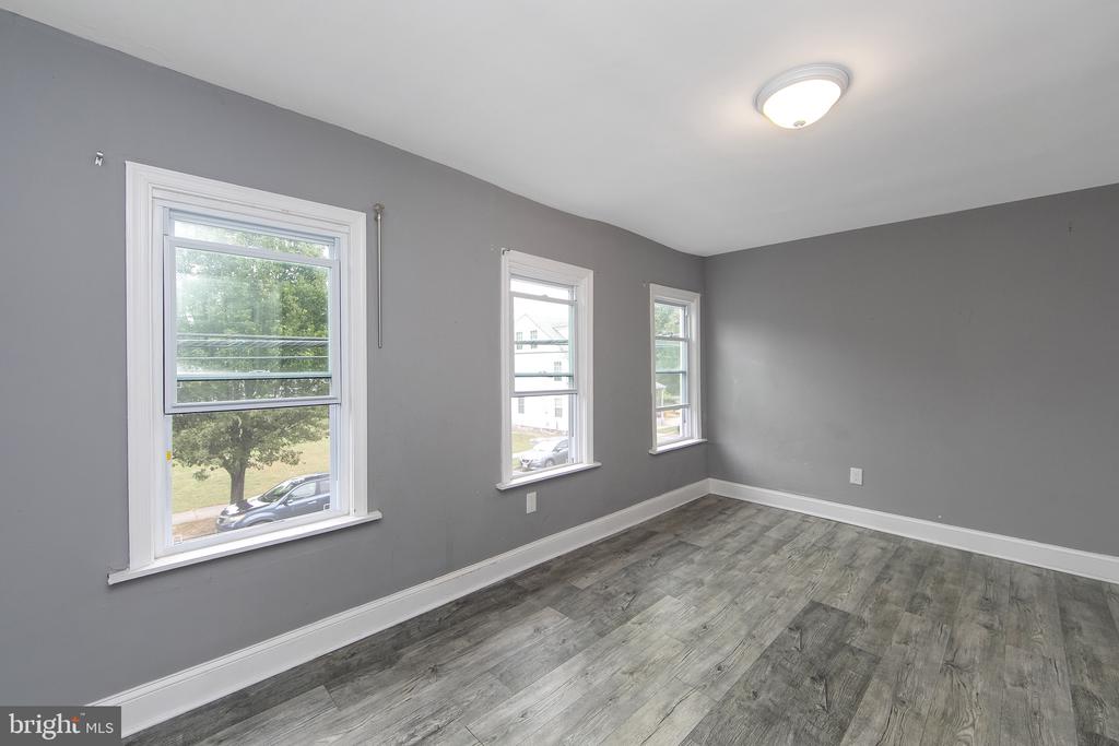 133 E FEDERAL STREET