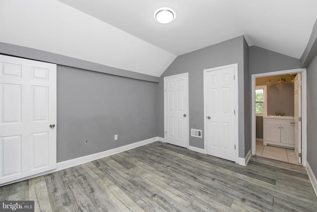 133 E FEDERAL STREET