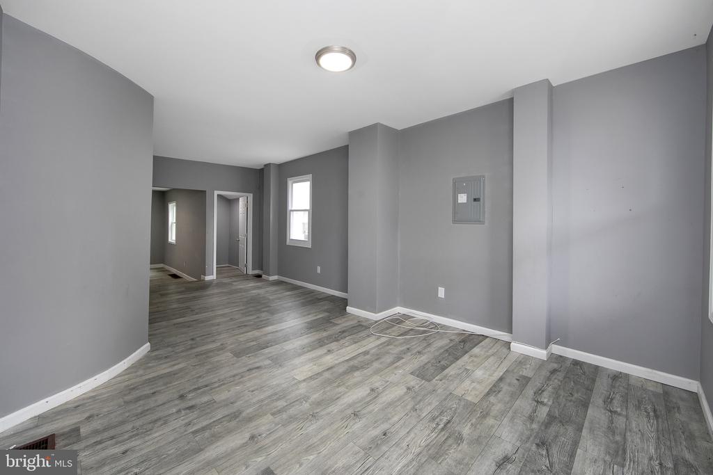 133 E FEDERAL STREET