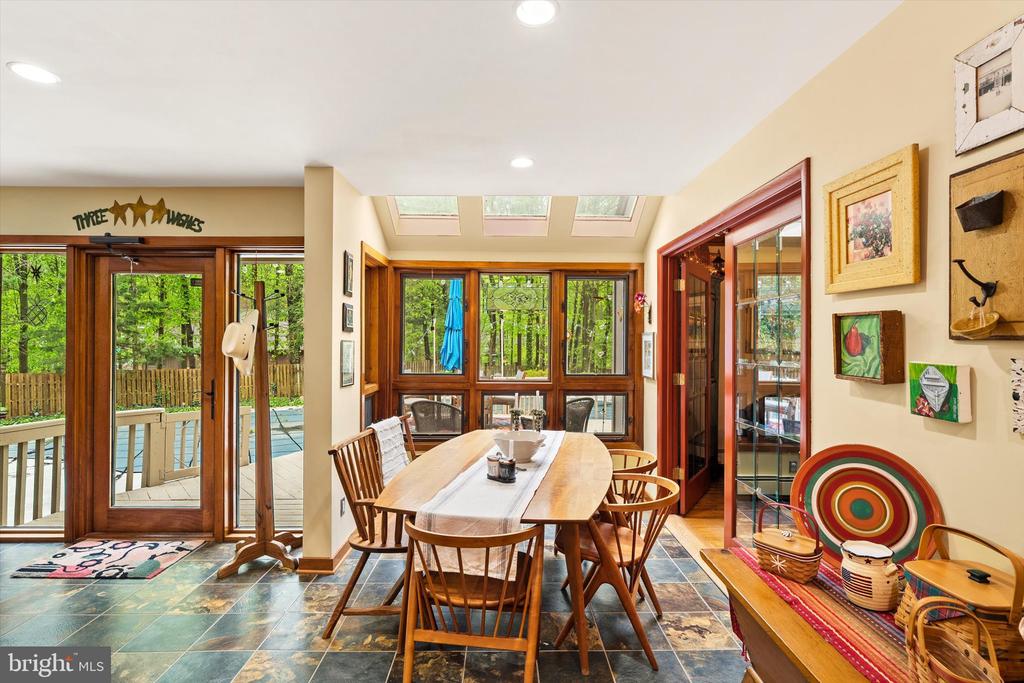 621 HANOVER DRIVE