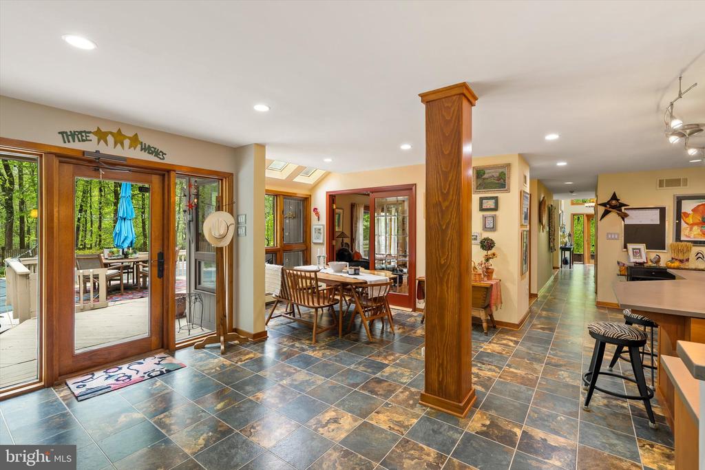 621 HANOVER DRIVE