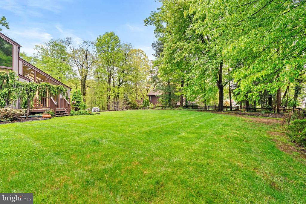 621 HANOVER DRIVE