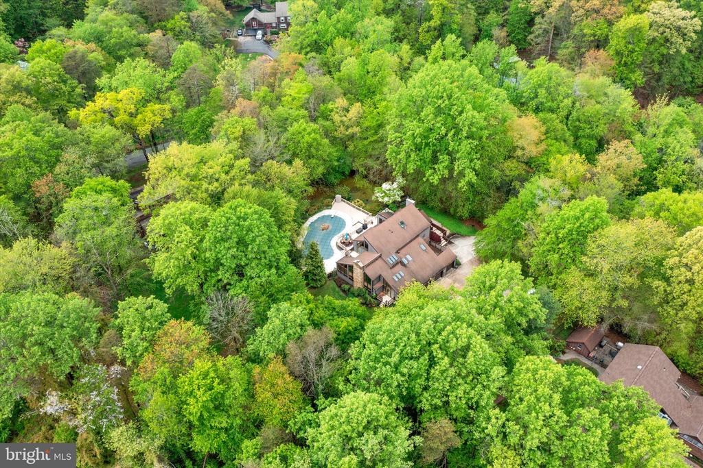 621 HANOVER DRIVE