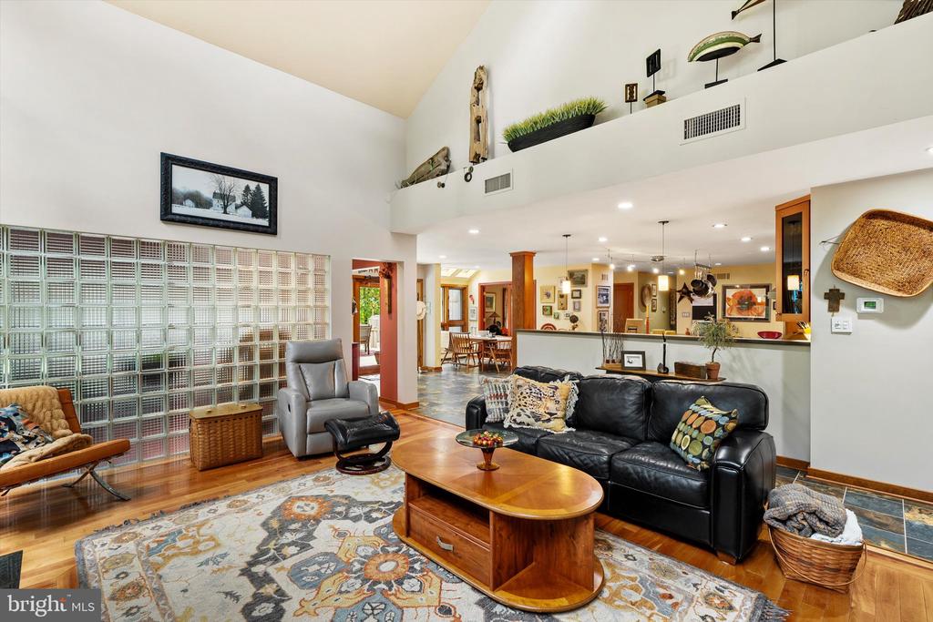 621 HANOVER DRIVE