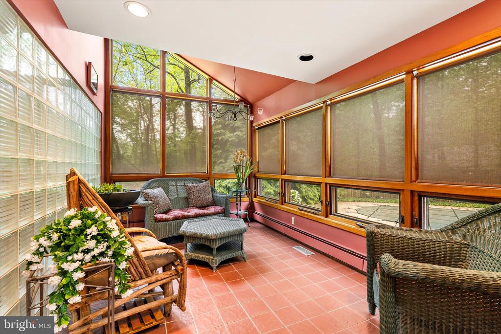 621 HANOVER DRIVE