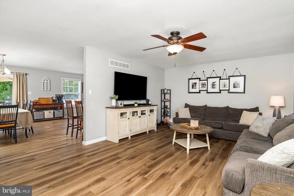 3 NOR LAINE DRIVE