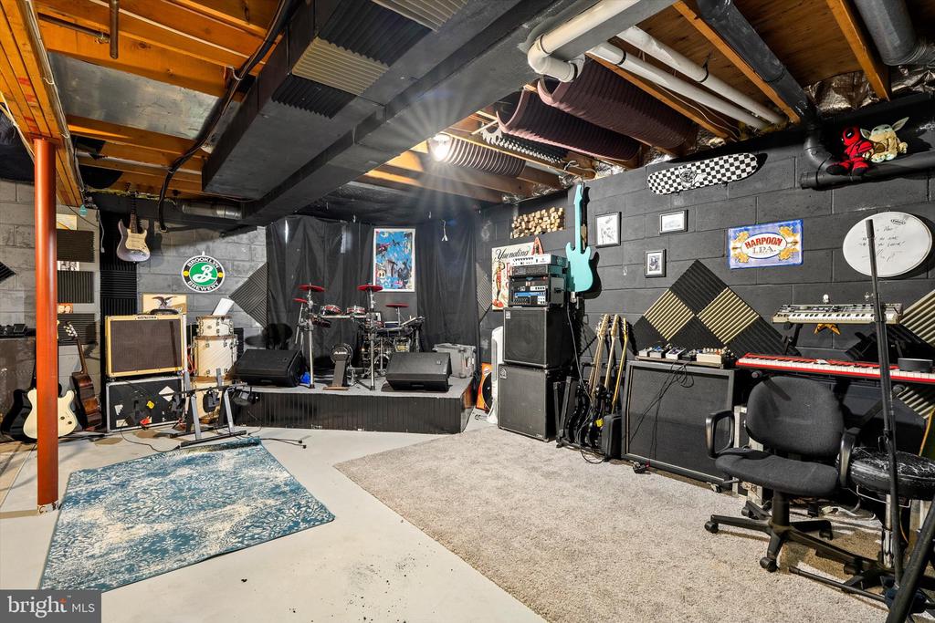 3 NOR LAINE DRIVE