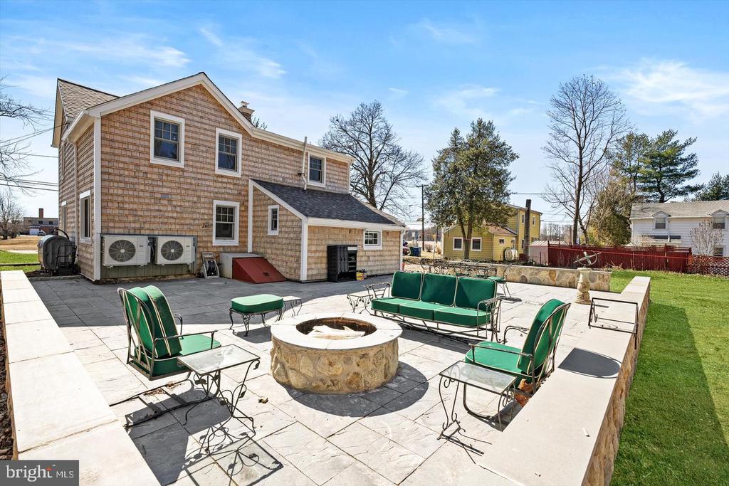 1387 MONMOUTH