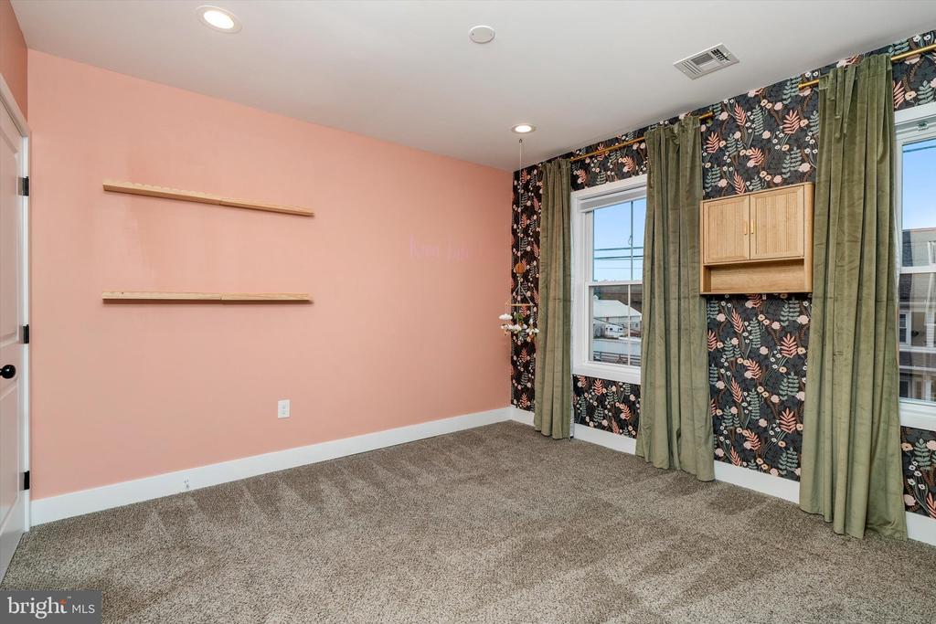 25015 MOUNT PLEASANT