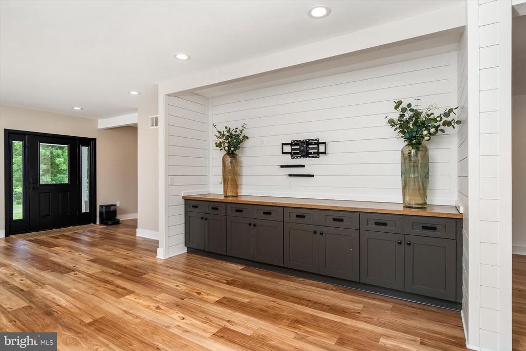 25015 MOUNT PLEASANT