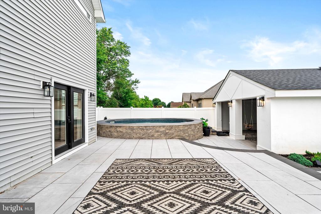 25015 MOUNT PLEASANT