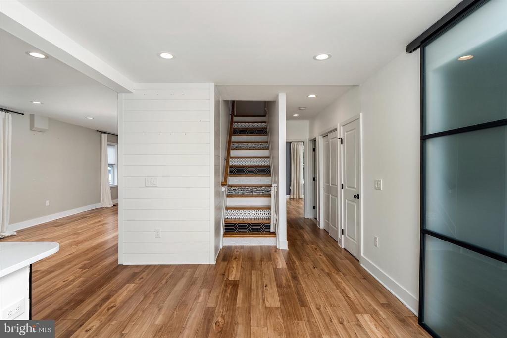 25015 MOUNT PLEASANT