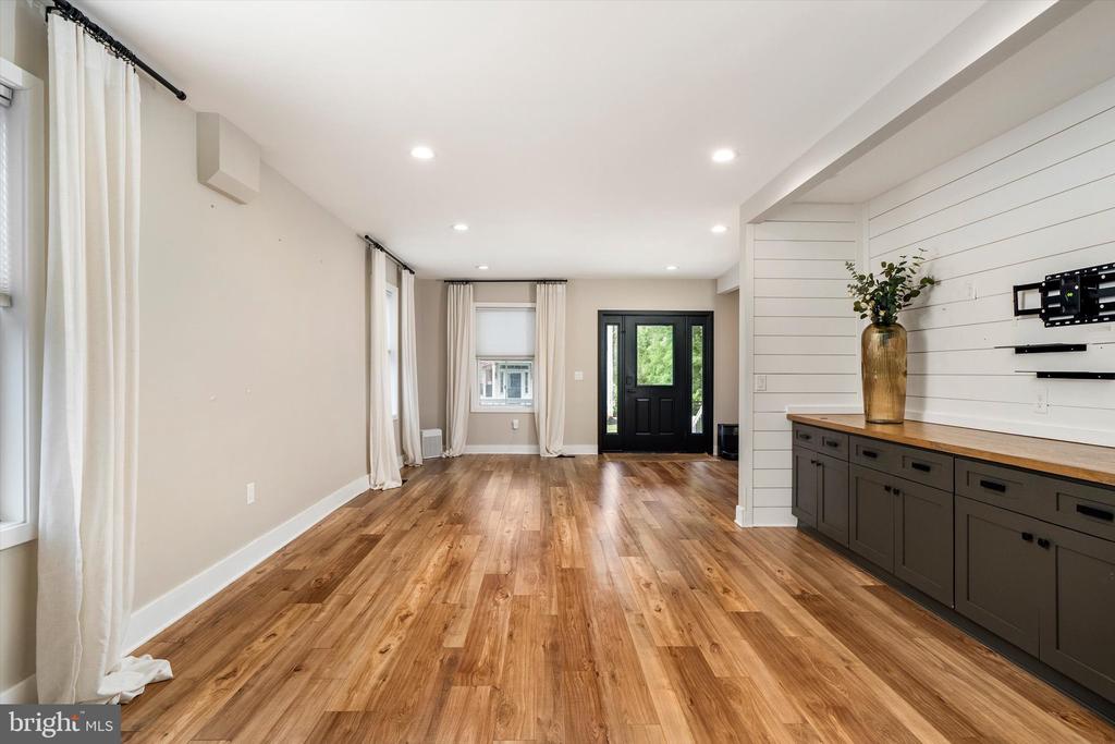 25015 MOUNT PLEASANT