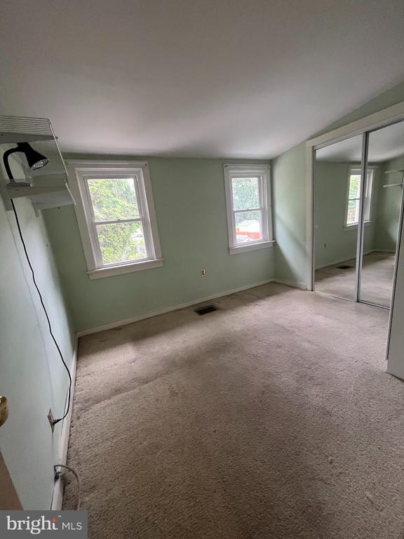 32 THOMPSON STREET Unit: 32