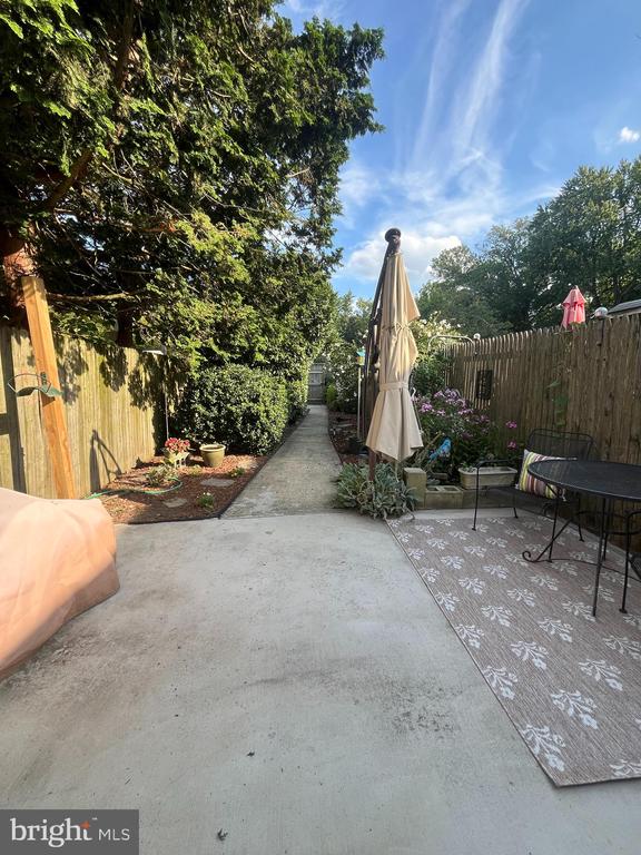 32 THOMPSON STREET Unit: 32