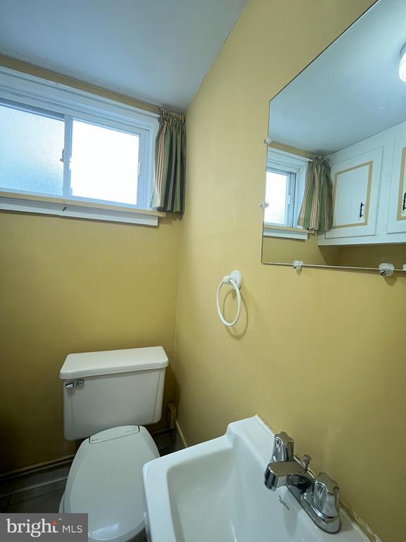 32 THOMPSON STREET Unit: 32