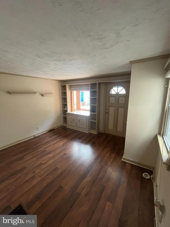 32 THOMPSON STREET Unit: 32
