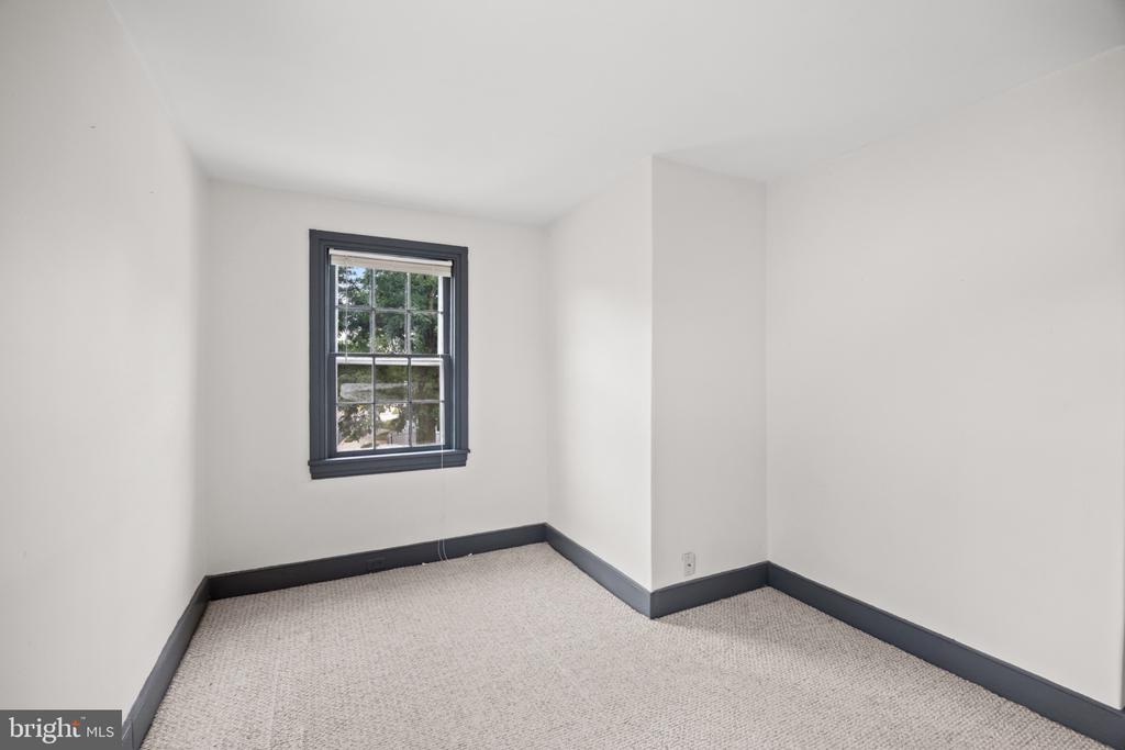 2 ALLEN AVENUE