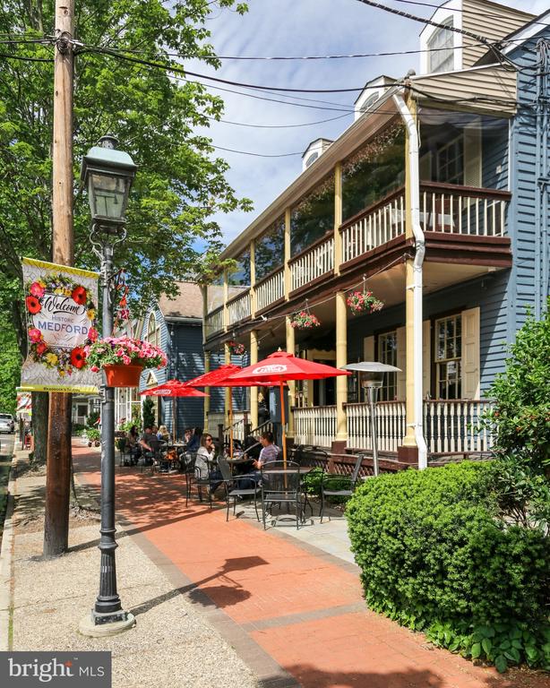 2 ALLEN AVENUE