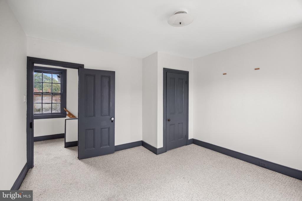 2 ALLEN AVENUE