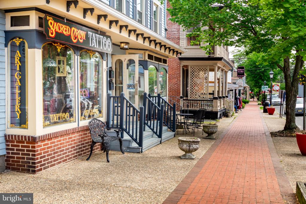 2 ALLEN AVENUE