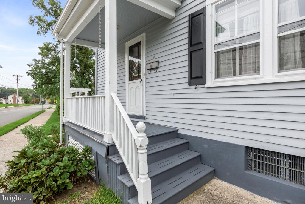 2 ALLEN AVENUE