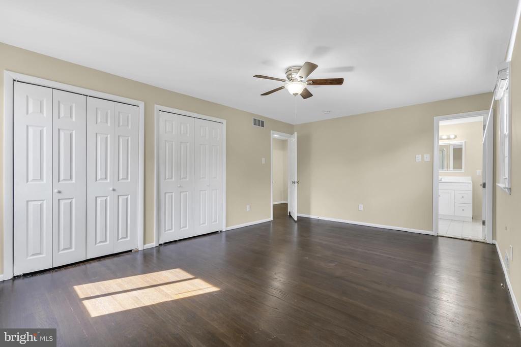 11 DARIEN DRIVE