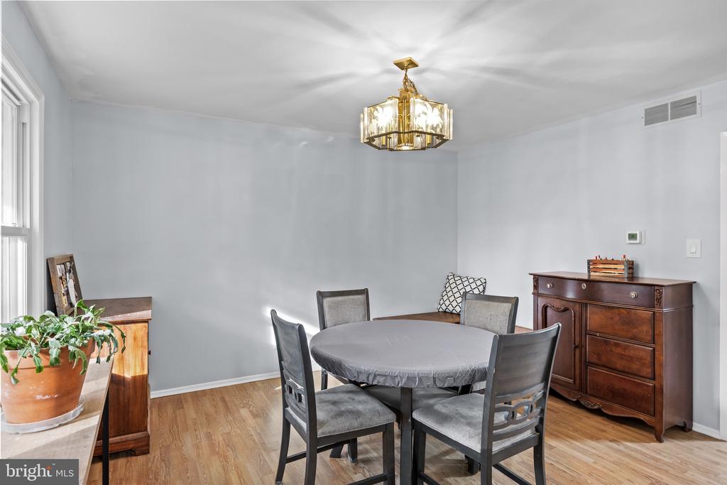 1132 BEECHWOOD DRIVE