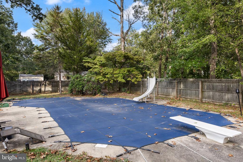 1132 BEECHWOOD DRIVE