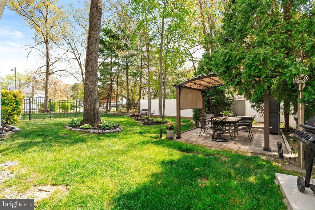 29 ASHLAND AVENUE